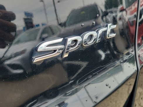 Used 2018 Hyundai Santa Fe Sport w/ 2.4L Value Package 02 FWD image 8
