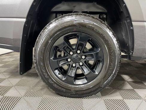 Used 2023 RAM 1500 Laramie AWD/4WD image 8