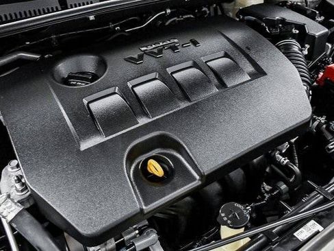 Certified 2018 Toyota Corolla SE FWD image 25