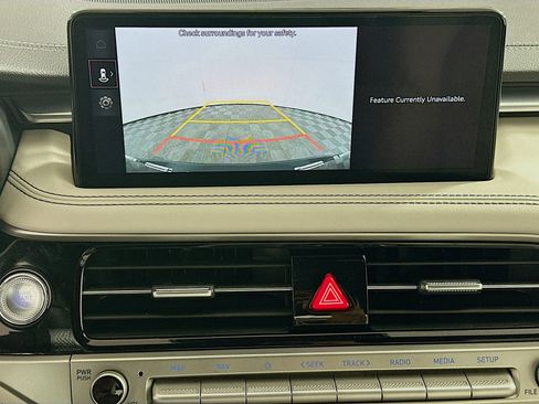 Used 2025 Genesis G70 2.5T RWD image 23