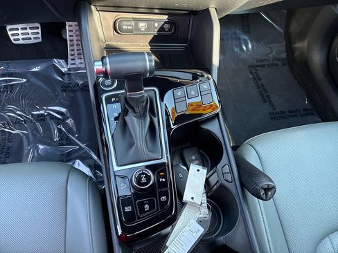Used 2023 Kia Sportage X-Pro AWD/4WD image 15