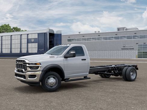 New 2026 RAM 5500 Tradesman w/ Chrome Appearance Group RWD image 2
