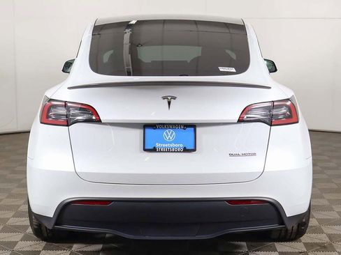 Used 2023 Tesla Model Y Long Range image 13