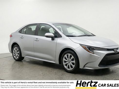 Used 2025 Toyota Corolla LE image 1