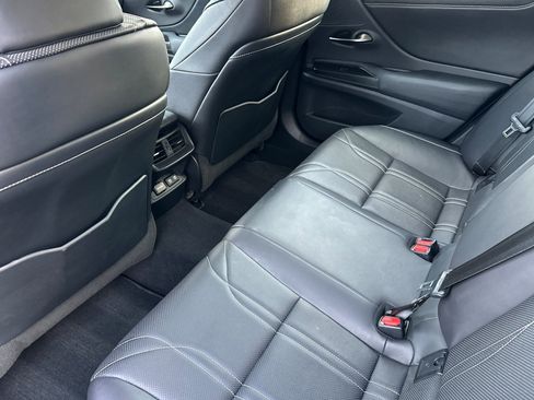 Used 2019 Lexus ES 350 image 27