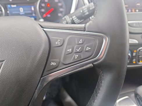 Used 2024 Chevrolet Equinox LT image 16