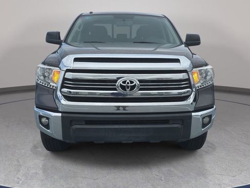 Used 2017 Toyota Tundra SR5 w/ SR5 Upgrade Package RWD image 4