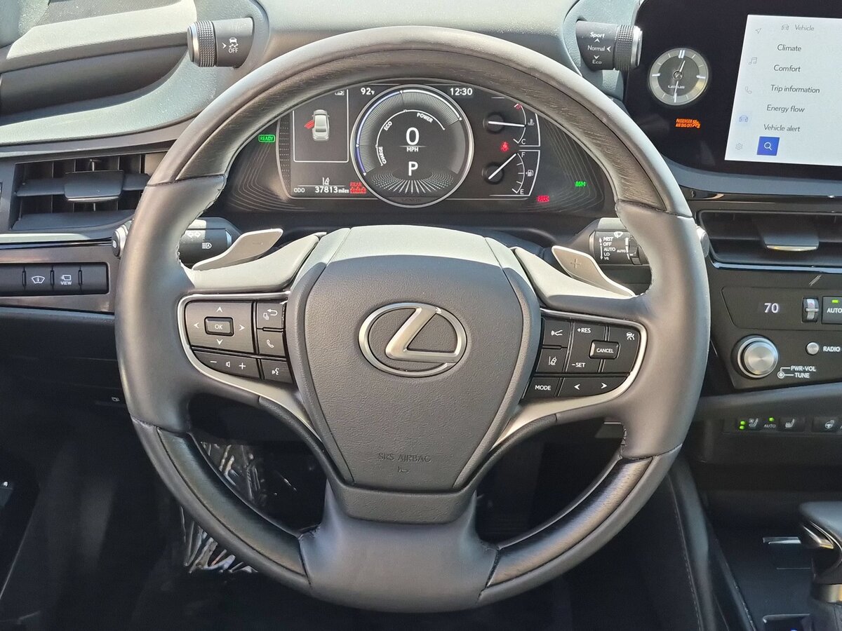 Used 2024 Lexus ES 300h w/ Accessory Package (Z1) FWD image 18