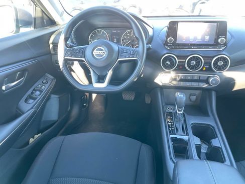Certified 2025 Nissan Sentra S FWD image 9