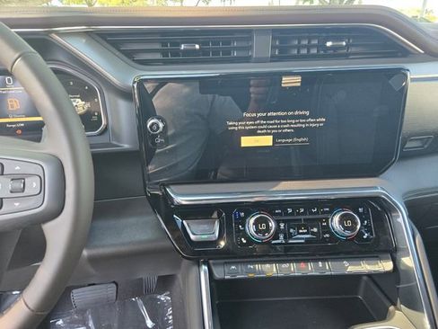 New 2026 GMC Sierra 1500 Denali w/ Denali Reserve Package image 13