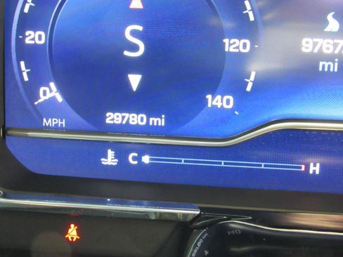 Used 2025 Chevrolet Silverado 1500 LTZ w/ LTZ Premium Package AWD/4WD image 6