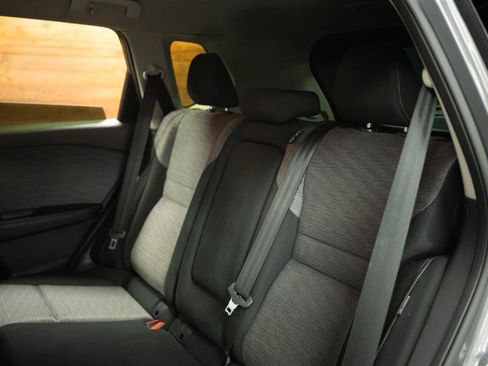 Used 2023 Nissan Rogue SV image 12