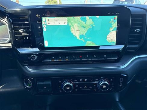 Used 2022 GMC Sierra 1500 SLT image 30