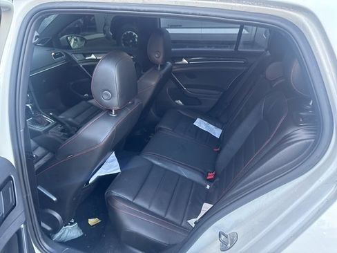 Used 2017 Volkswagen GTI Autobahn image 10