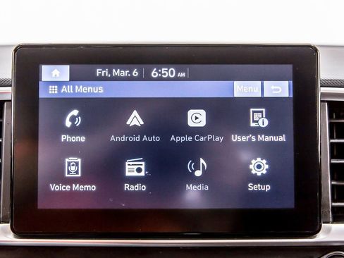 Used 2021 Hyundai Venue SEL w/ Cargo Package image 21