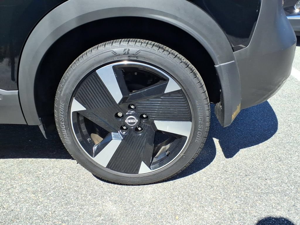 Used 2025 Nissan Kicks SR AWD/4WD image 10