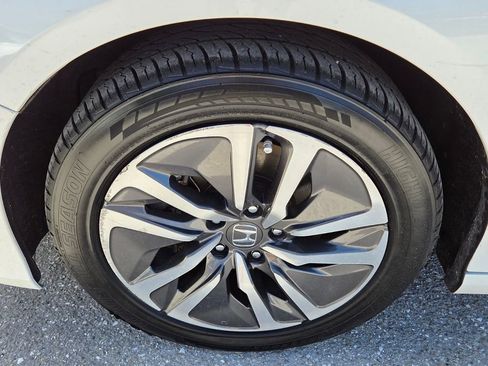 Certified 2018 Honda Accord Touring image 21