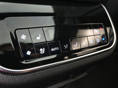 Used 2025 INFINITI QX80 Luxe AWD/4WD image 26