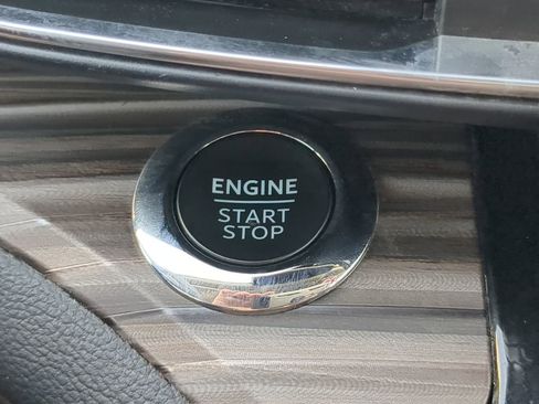 Used 2023 Ford Explorer Limited image 30