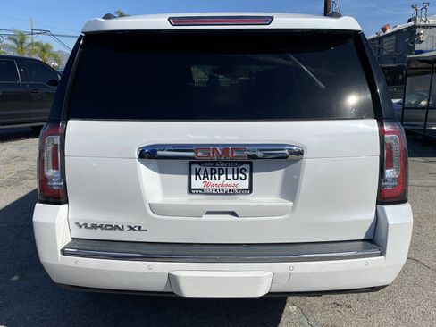 Used 2018 GMC Yukon XL Denali w/ Open Road Package image 8