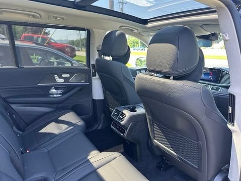 Used 2026 Mercedes-Benz GLS 450 4MATIC image 23