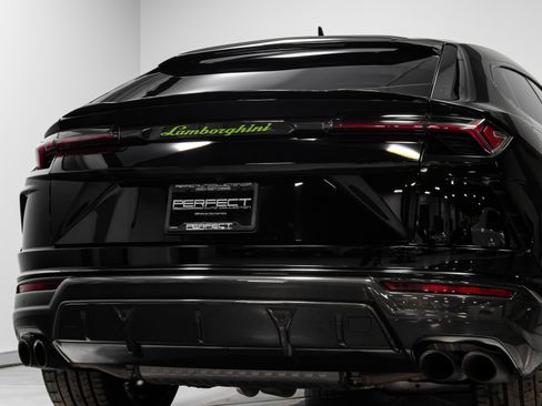 Used 2022 Lamborghini Urus image 89
