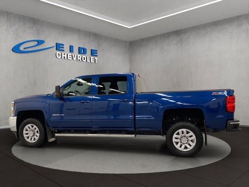 Used 2017 Chevrolet Silverado 2500 LT w/ LT Convenience Package image 8