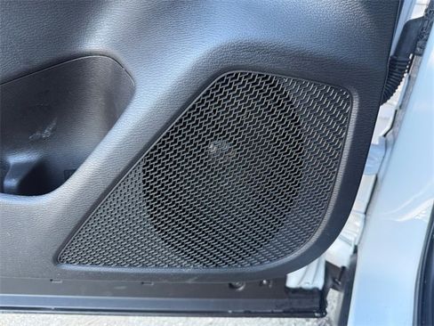 Used 2024 Mitsubishi Outlander SE Black Edition image 13