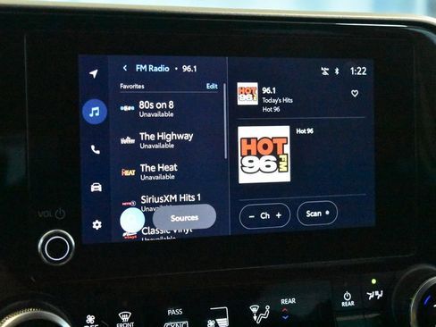 Used 2024 Toyota Highlander AWD image 10