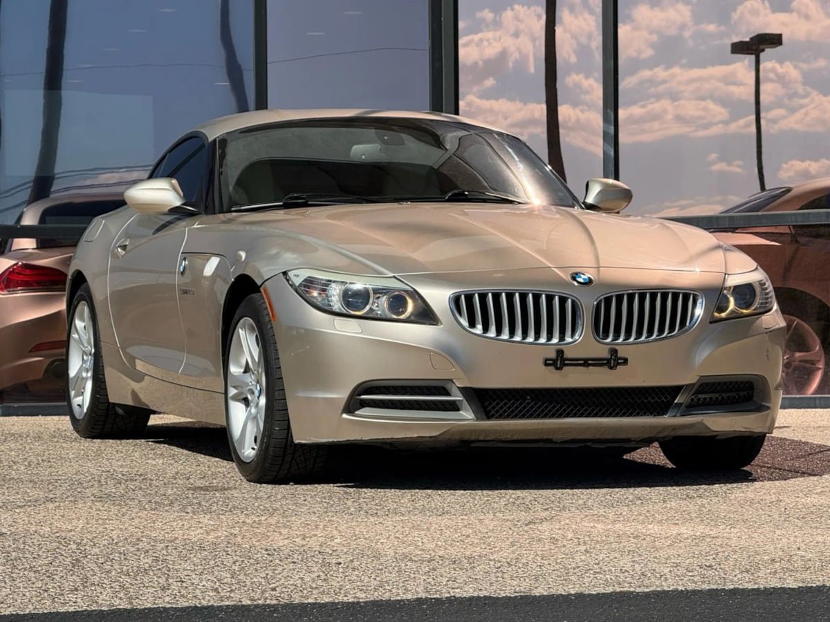 Used 2011 BMW Z4 sDrive35i RWD image 26