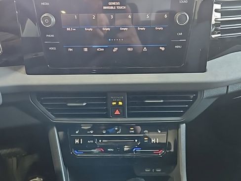 New 2026 Volkswagen Jetta SE FWD image 30