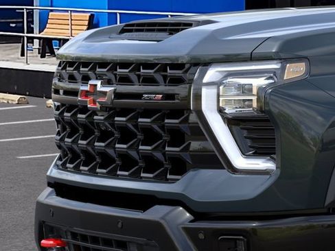 New 2026 Chevrolet Silverado 2500 ZR2 AWD/4WD image 13