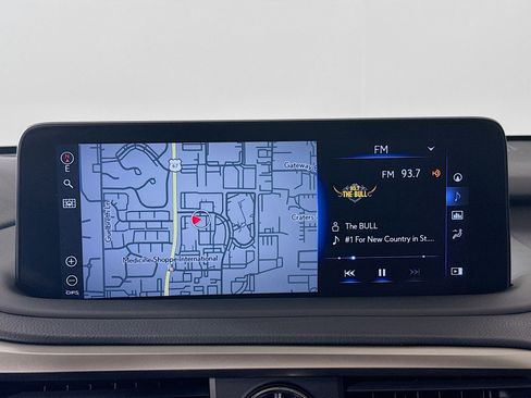 Used 2022 Lexus RX 450hL Luxury w/ Accessory Package (P1) image 16