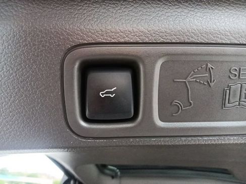 Used 2024 Lincoln Navigator Reserve AWD/4WD image 36