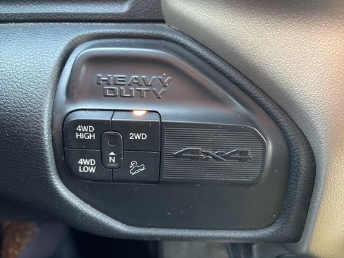 Used 2019 RAM 2500 Laramie image 31