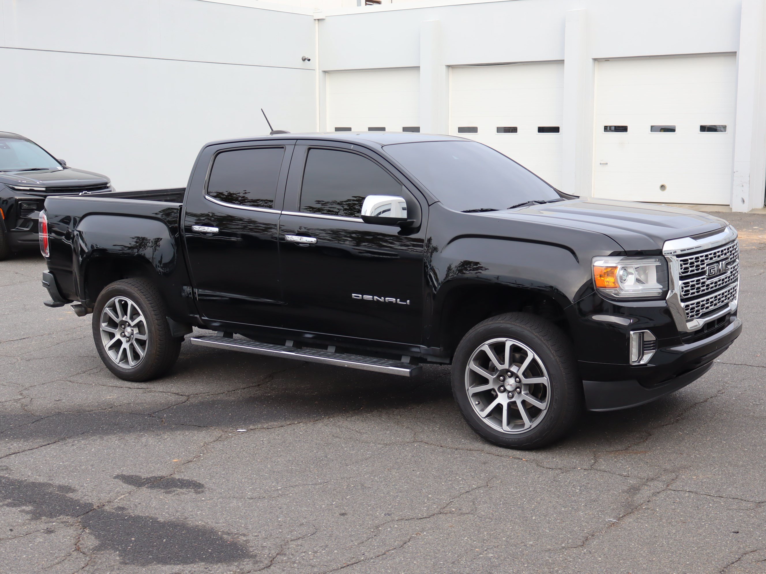 Used 2022 GMC Canyon Denali AWD/4WD image 2