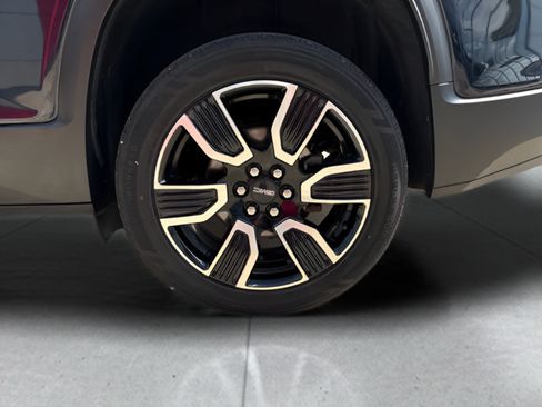 Used 2021 GMC Acadia SLE w/ Driver Convenience Package FWD image 46