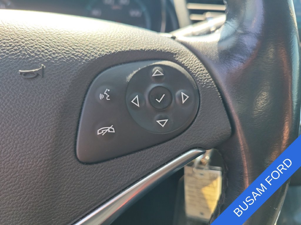 Used 2017 Chevrolet Impala LT w/ Convenience Package FWD image 18