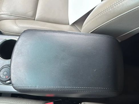 Used 2012 Ford Explorer XLT image 35