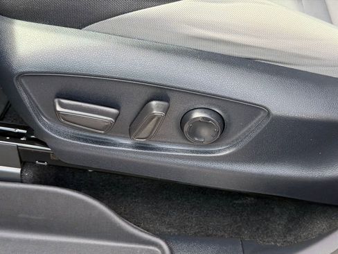 Used 2024 Toyota Tacoma TRD Sport w/ TRD Sport Upgrade Package image 14