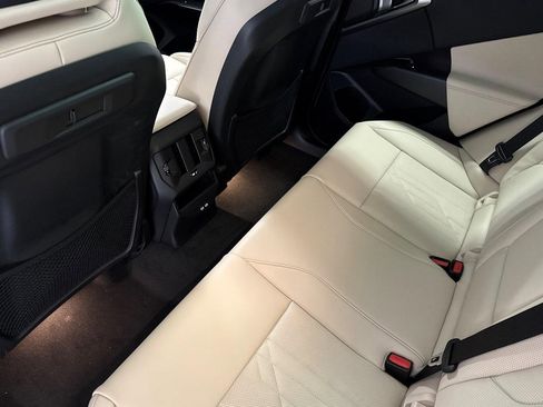 Used 2026 BMW X3 xDrive30 w/ Premium Package image 14