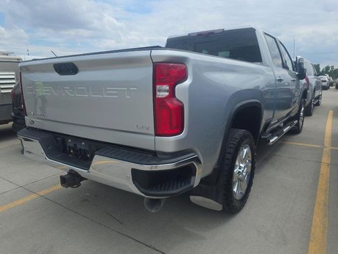 Used 2020 Chevrolet Silverado 2500 LTZ w/ LTZ Premium Package AWD/4WD image 4