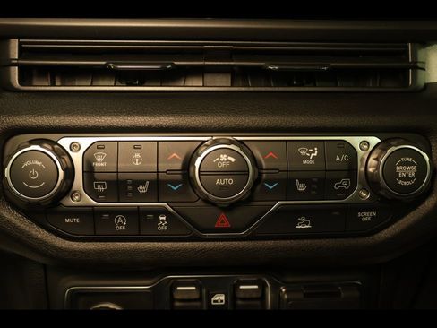 New 2026 Jeep Gladiator Sport image 22