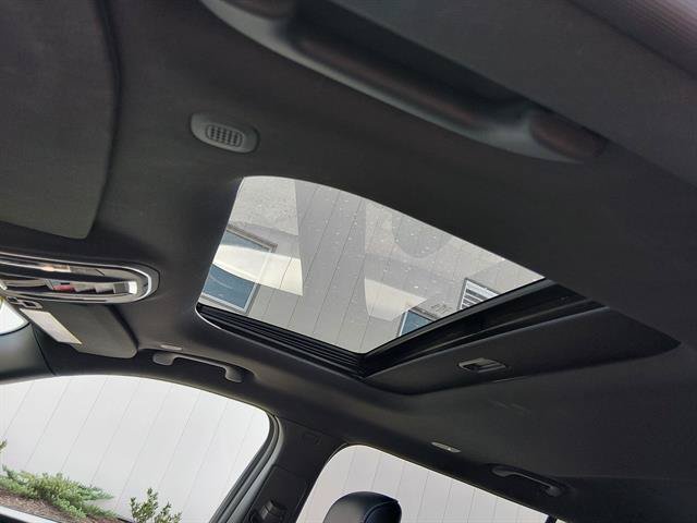 Used 2025 Jeep Grand Cherokee L Altitude RWD image 11