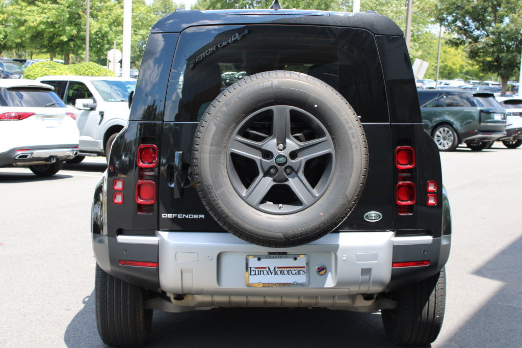 Used 2021 Land Rover Defender 110 AWD/4WD image 4