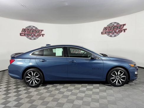 Used 2024 Chevrolet Malibu RS w/ LPO, Floor Liner Package FWD image 8