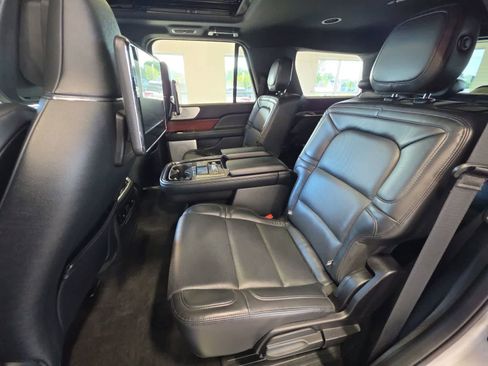 Used 2020 Lincoln Navigator Reserve AWD/4WD image 37