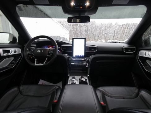 Used 2022 Ford Explorer ST w/ Equipment Group 401A image 6