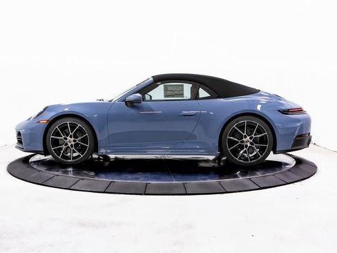 New 2026 Porsche 911 Carrera image 2