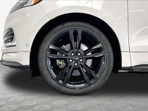 Certified 2020 Ford Edge ST w/ Equipment Group 401A AWD/4WD image 9